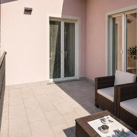 Legnoncino Home-